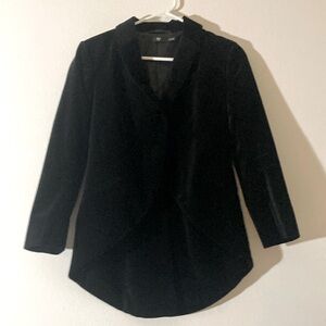 Uniqlo +J black velvet tuxedo
Blazer XS / XXS